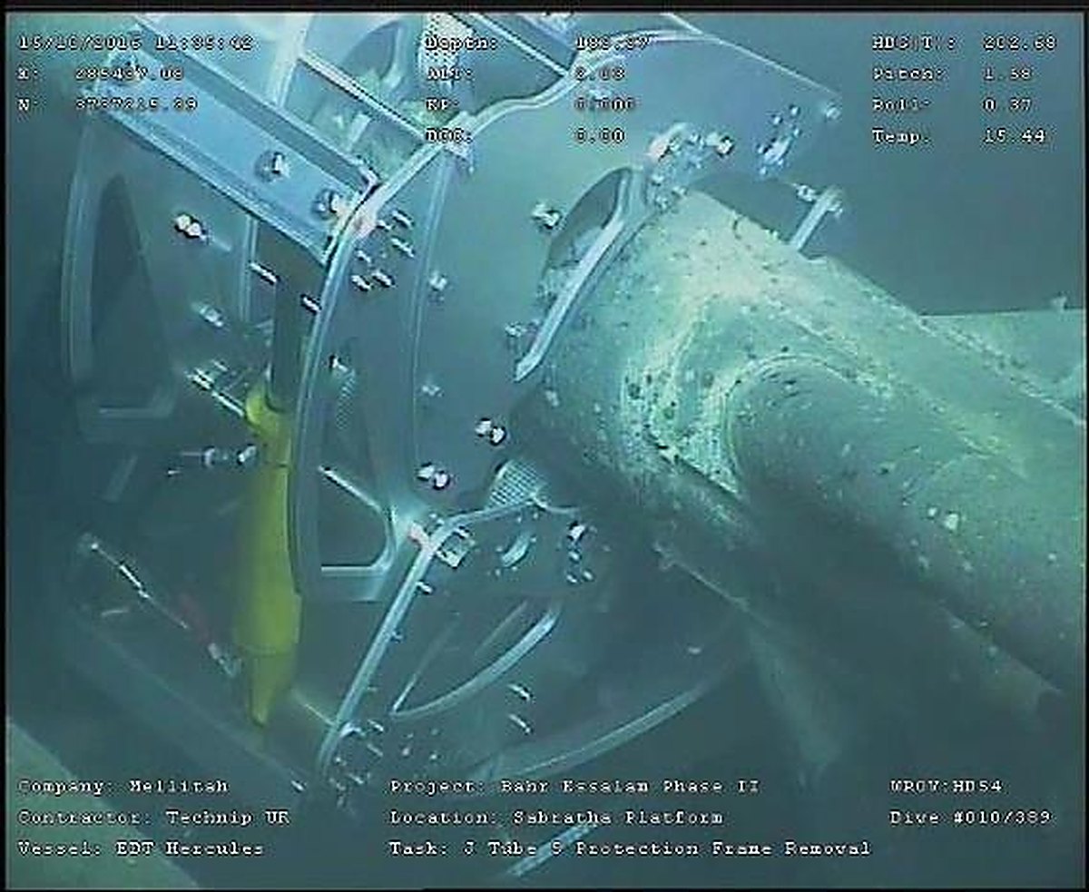 Protection structure removal at 185 metres