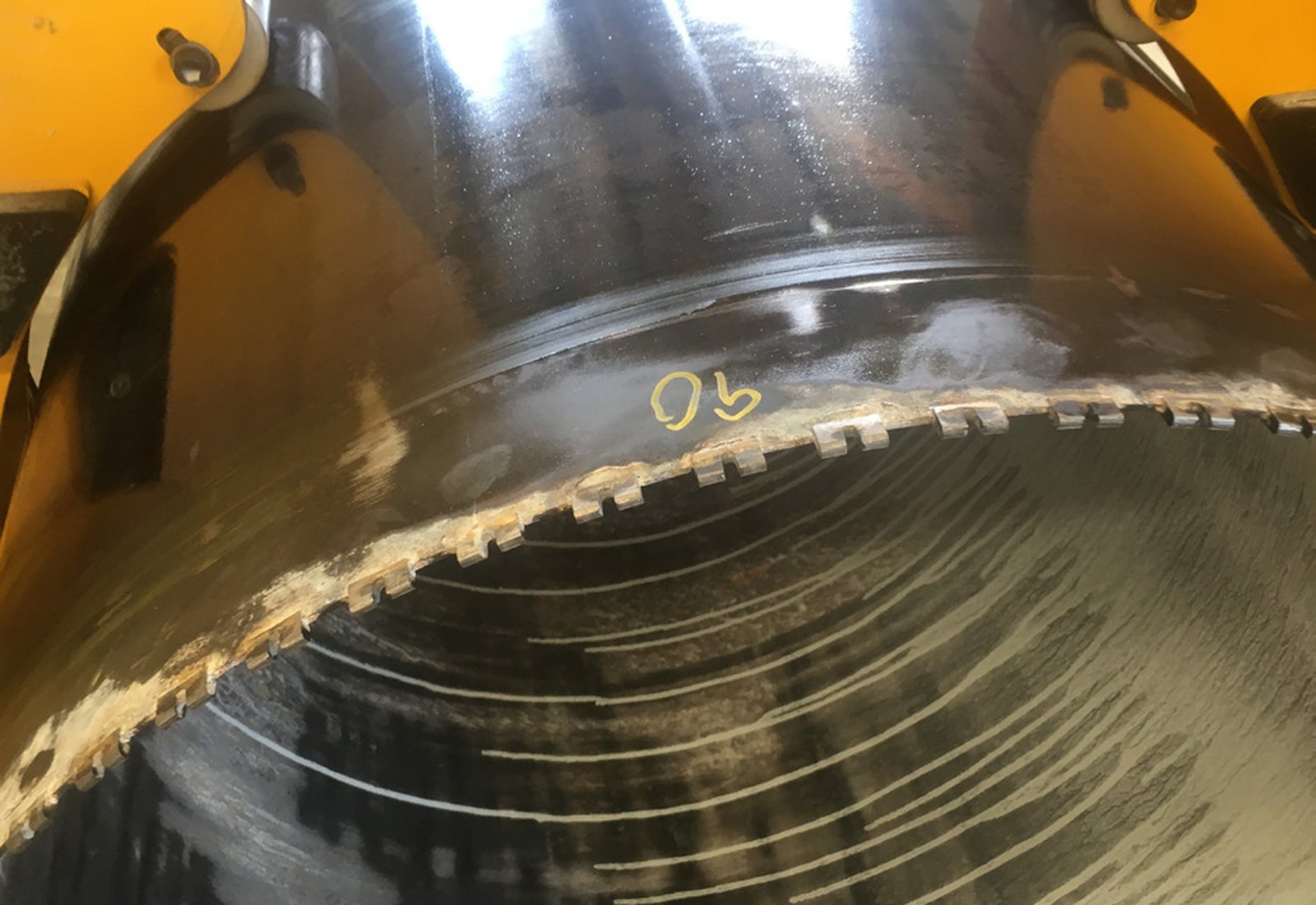 The diamond drill barrel after cutting